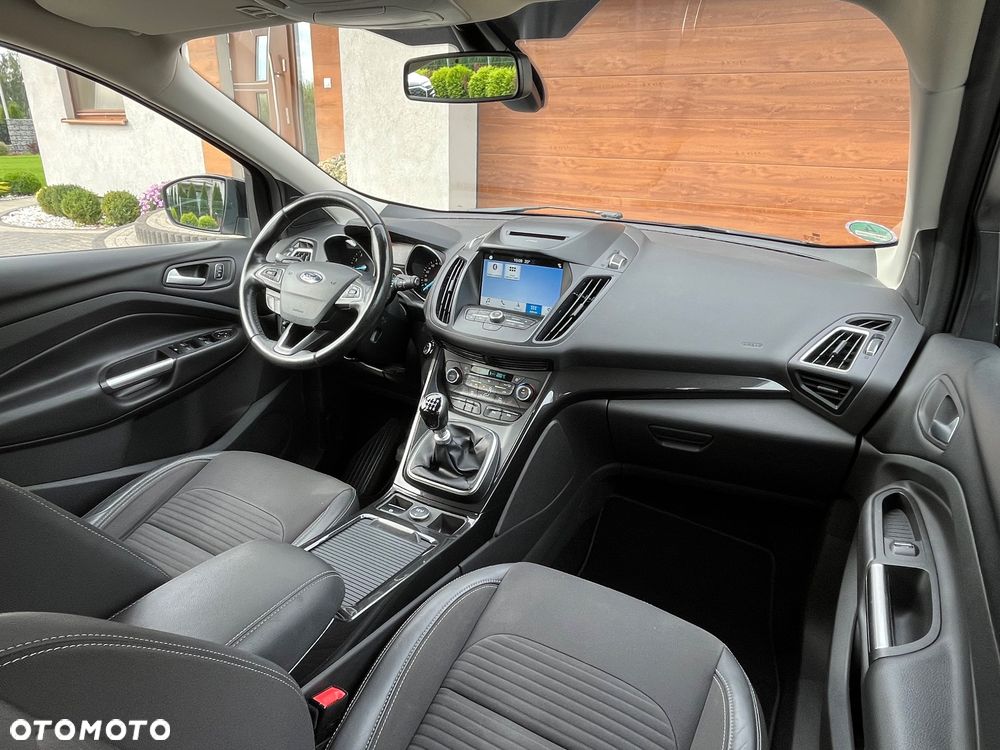 Ford Kuga - 14