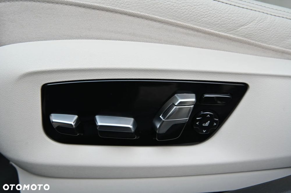 BMW 6GT 630i Luxury Line - 25