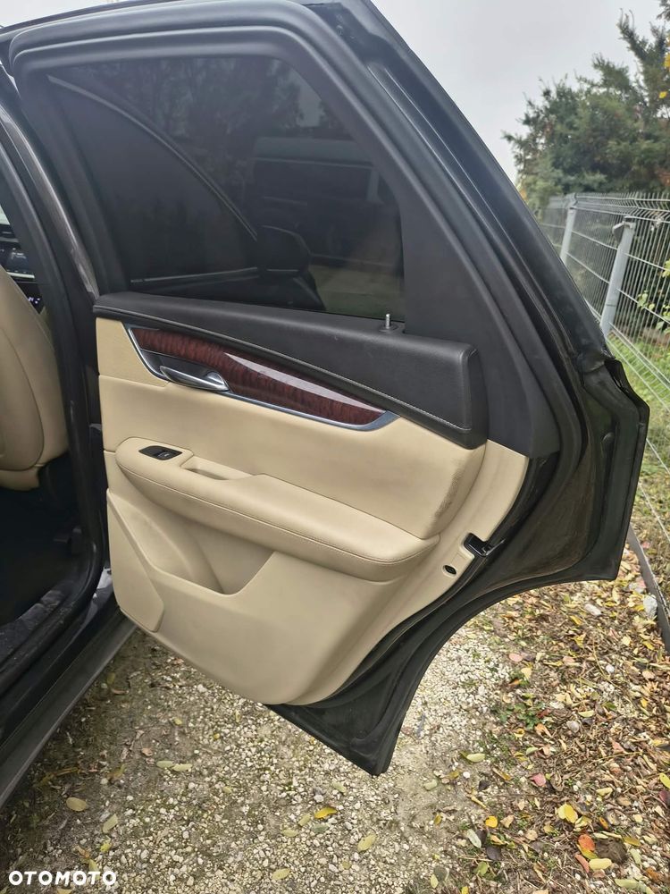 Cadillac XT5 - 10