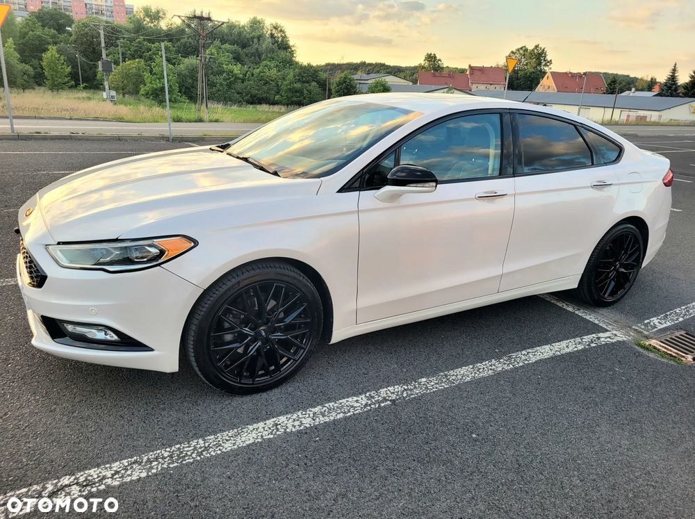 Ford Fusion - 10