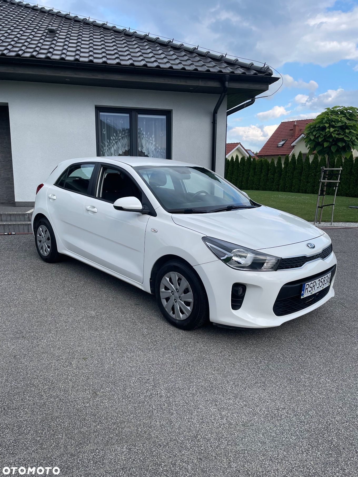 Kia Rio 1.2 Business Line - 1