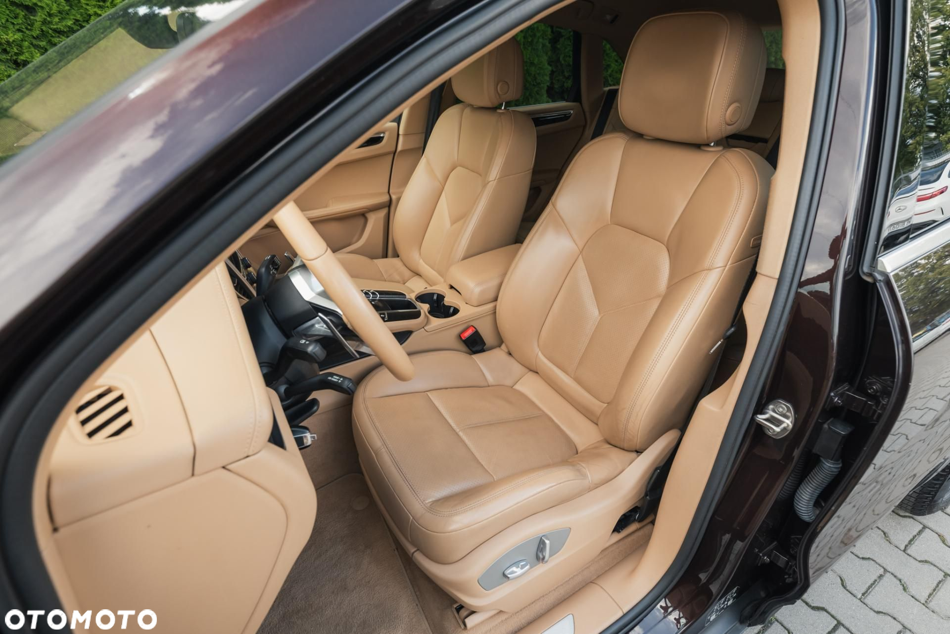 Porsche Macan - 12