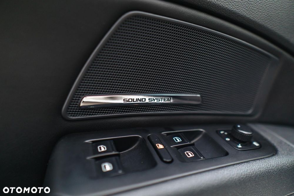 Skoda Superb 2.0 TDI L&K DSG - 29