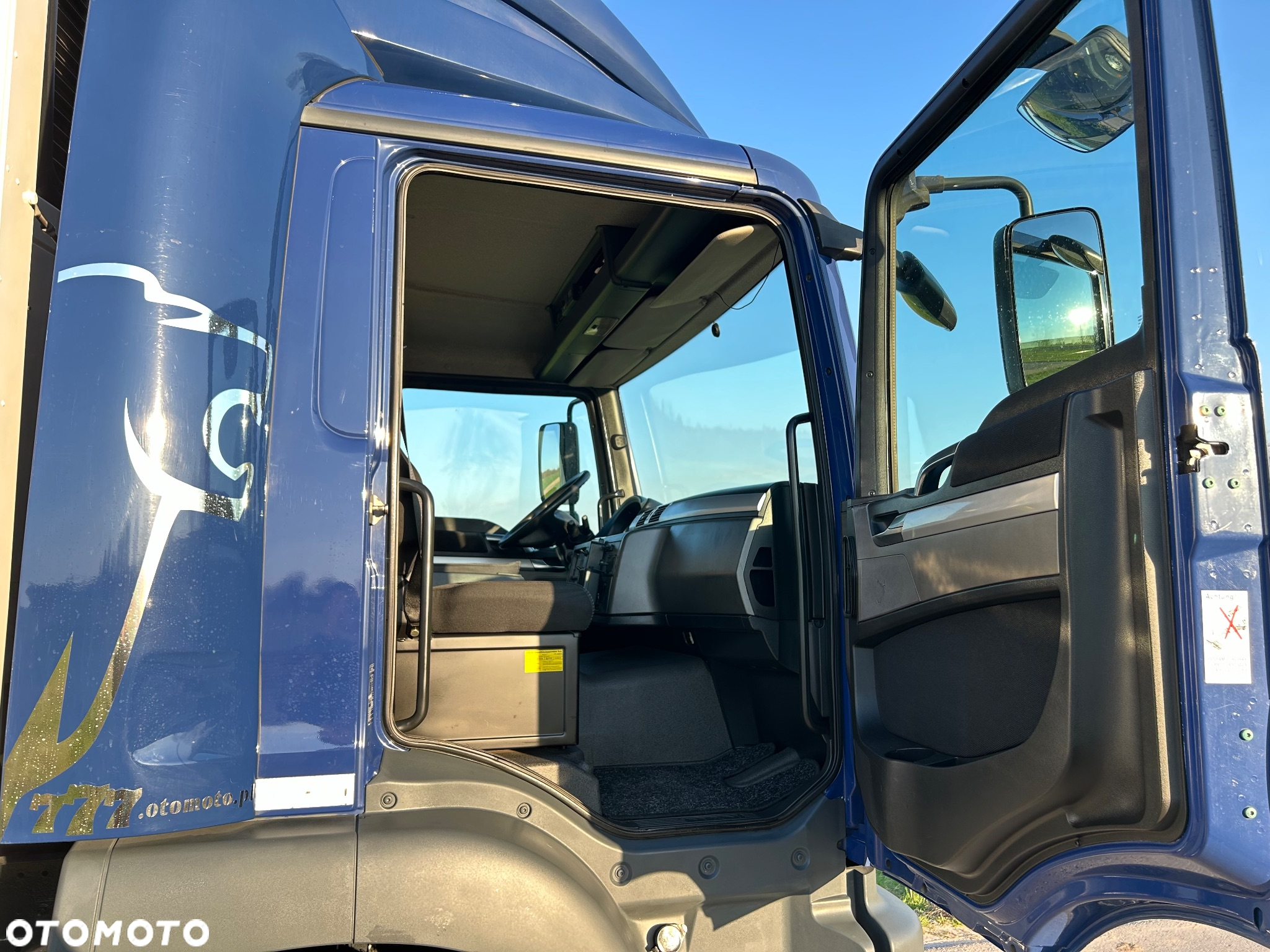 MAN TGM 18.250 Carrier 1950 D/E z Holandii / TOP STAN / 7.44m / 18 palet / winda + drzwi + drzwi boczne / OKAZJA - 16