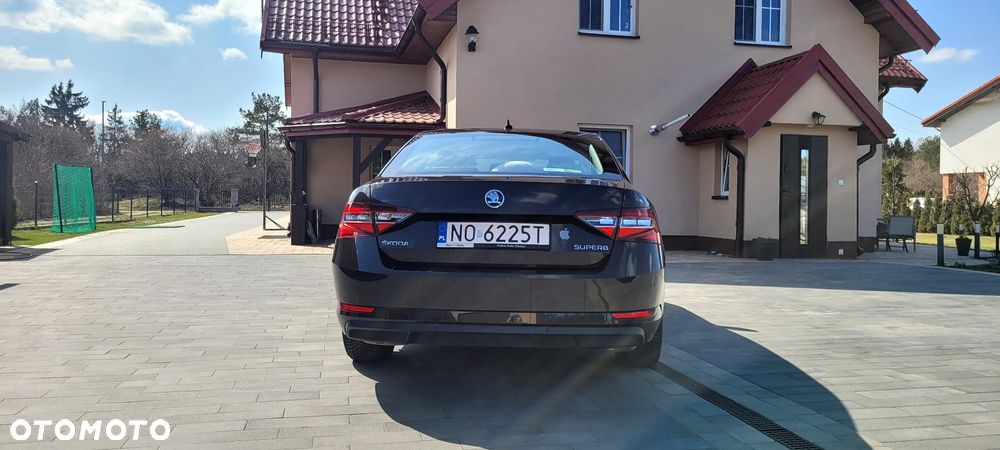 Skoda Superb 1.5 TSI ACT Ambition - 4