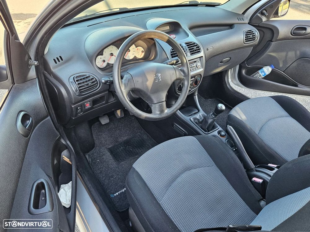 Peugeot 206 1.1 Color Line - 7