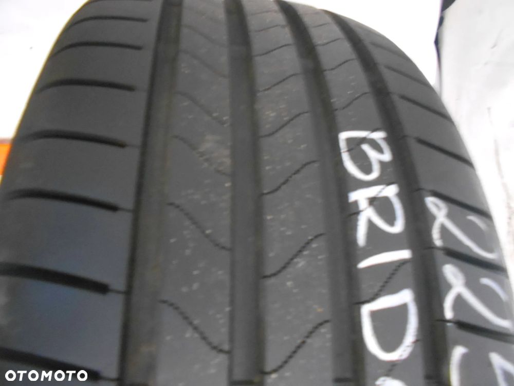 OPONA POJEDYNKA 225/40R18 BRIDGESTONE TURANZA  6 DOT  0923 8MM - 2