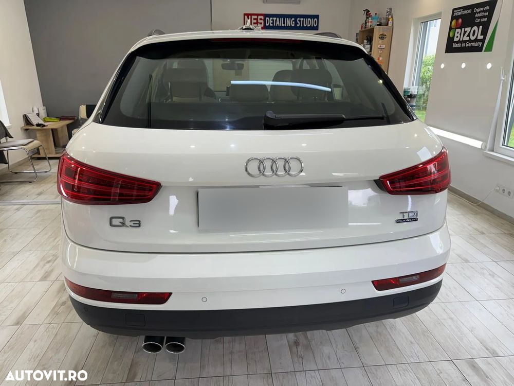 Audi Q3 2.0 TDI Quattro Stronic Design - 5
