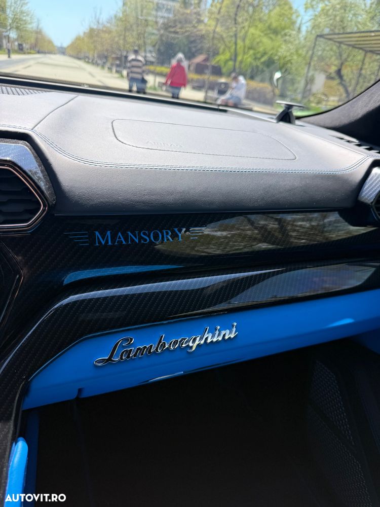 Lamborghini URUS - 26