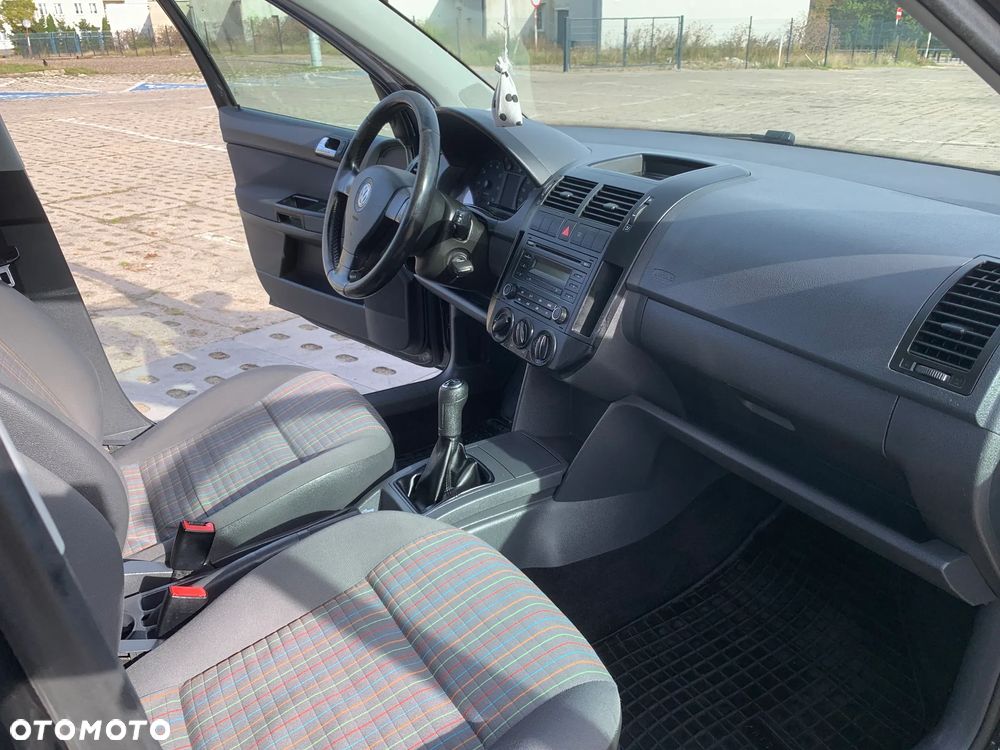 Volkswagen Polo - 18