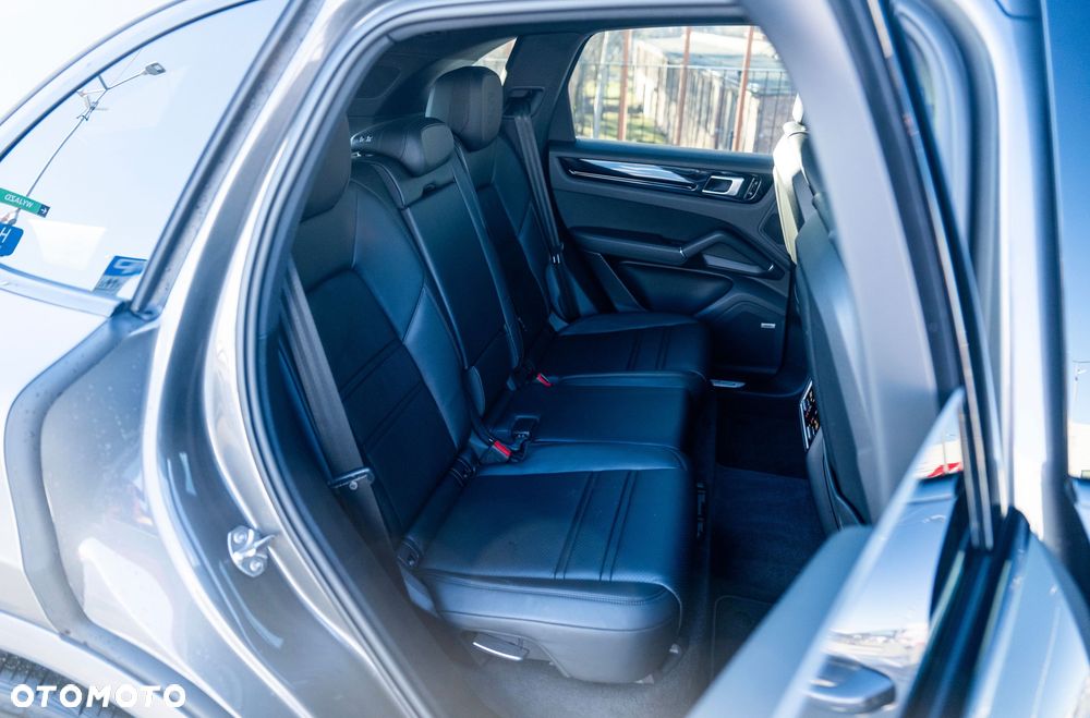 Porsche Cayenne Tiptronic S - 9