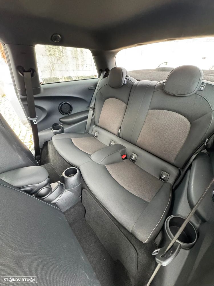 MINI 3 Portas One Aut. - 11