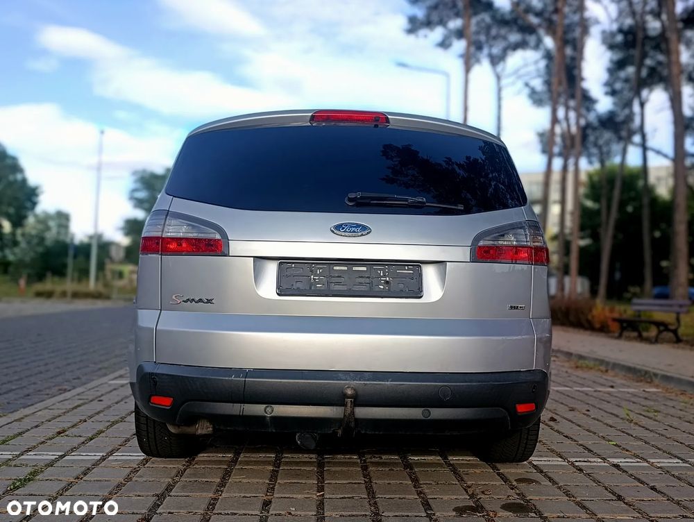 Ford S-Max - 8