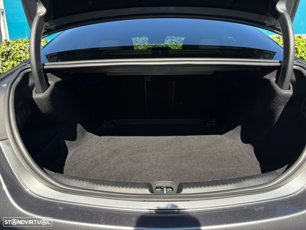 Mercedes-Benz C 180 9G-TRONIC Edition AMG Line - 16