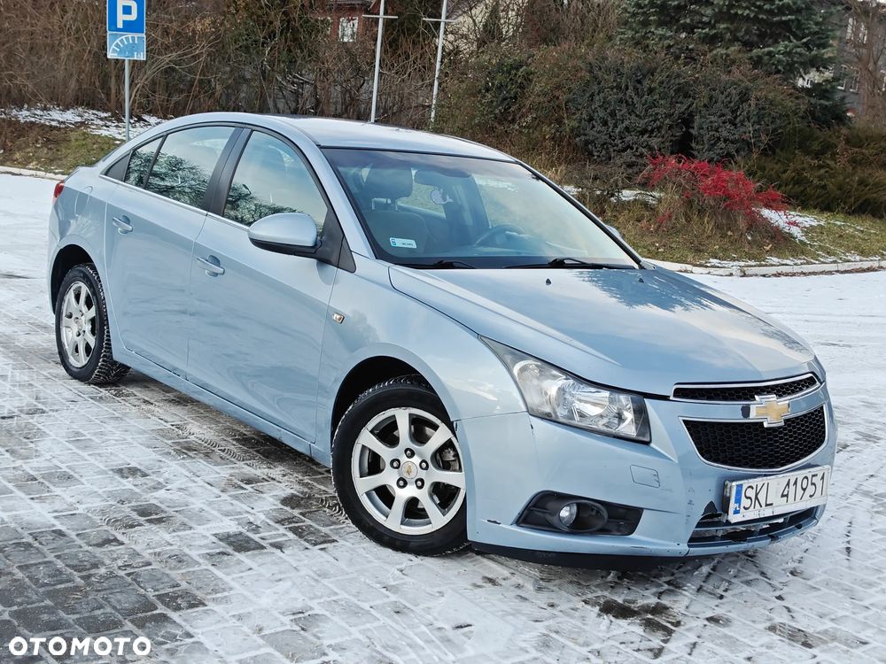 Chevrolet Cruze 2.0 LS - 4