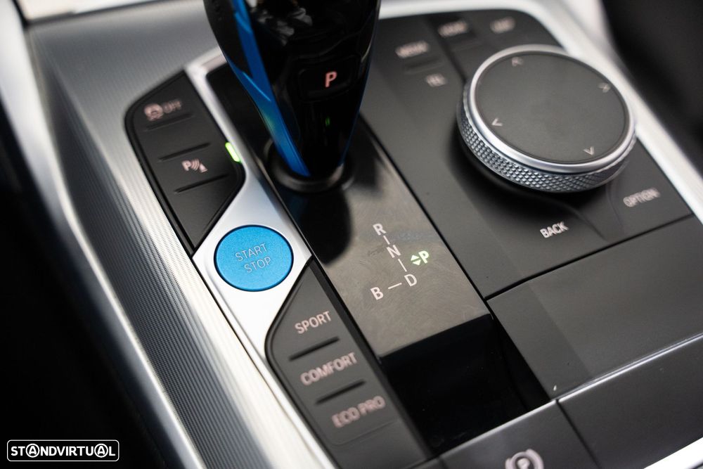 BMW i4 eDrive40 Pack Desportivo M - 10