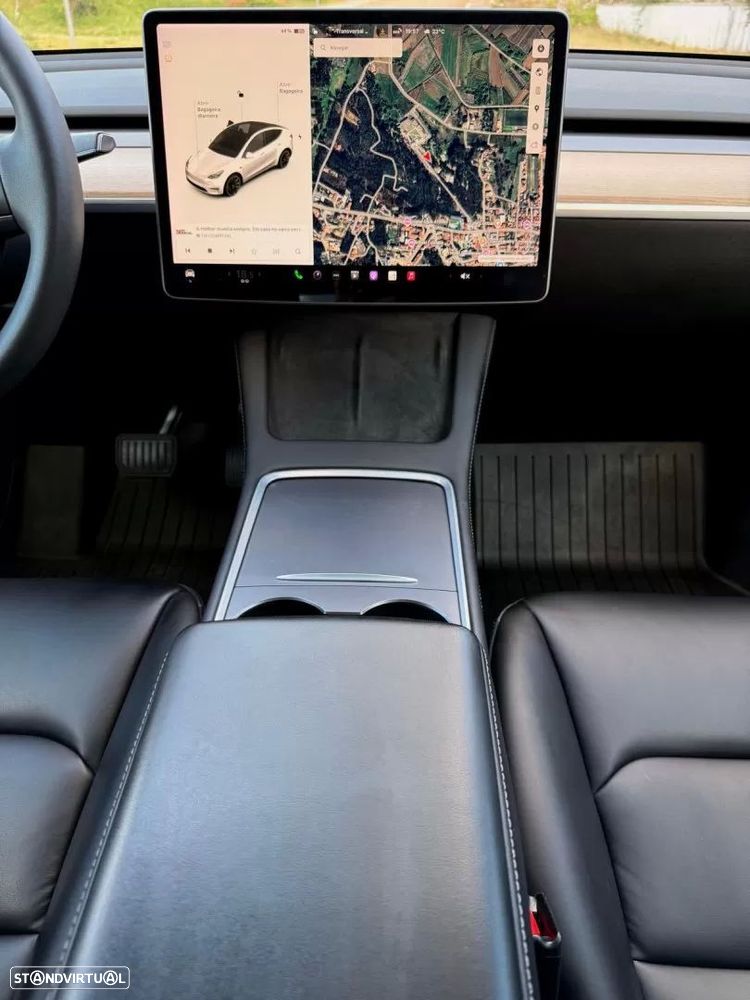 Tesla Model Y Long Range Dual Motor AWD - 8