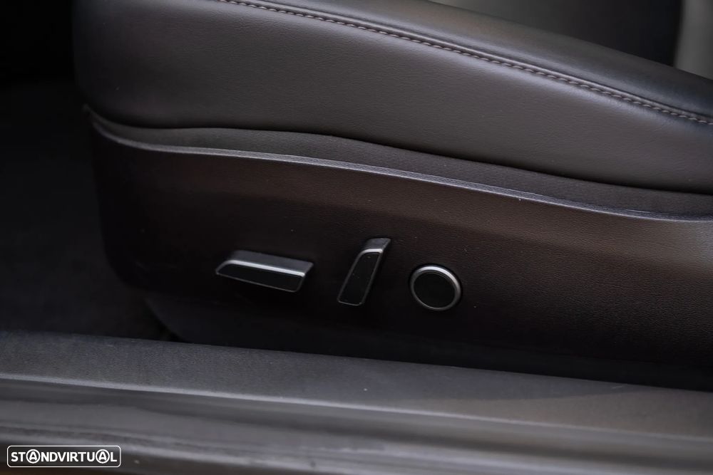 Tesla Model 3 Long Range Tração Integral - 22