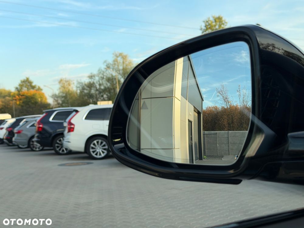 BMW X6 xDrive30d mHEV - 23
