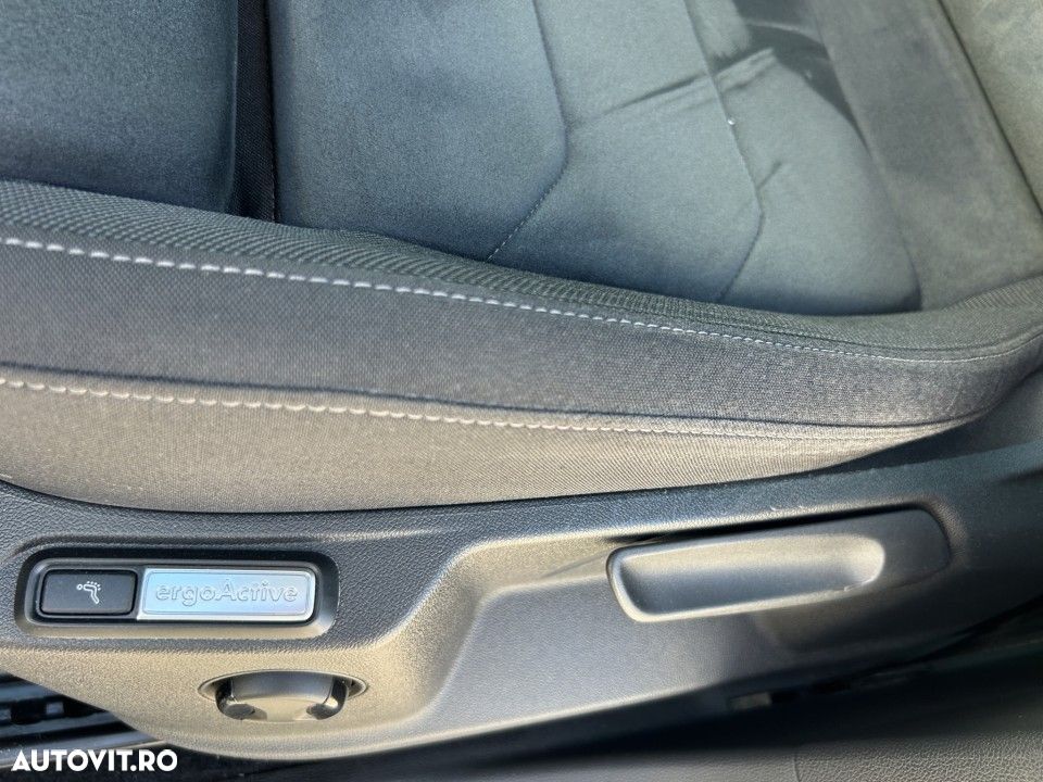 Volkswagen Tiguan - 19