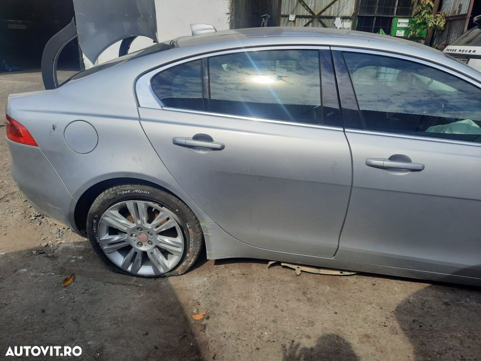 Dezmembrez Jaguar XE 2.0 diesel ingenium 2016 / dezmembrari Jaguar / service / motor  / piese - 4