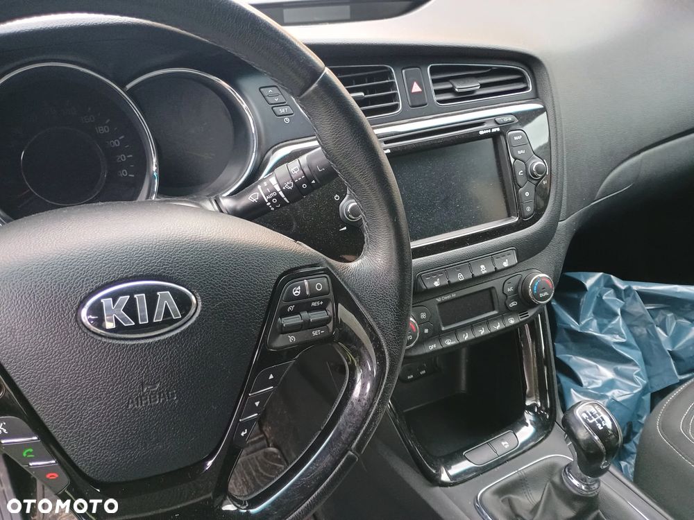 Kia Ceed 1.6 GDI Business Line - 9