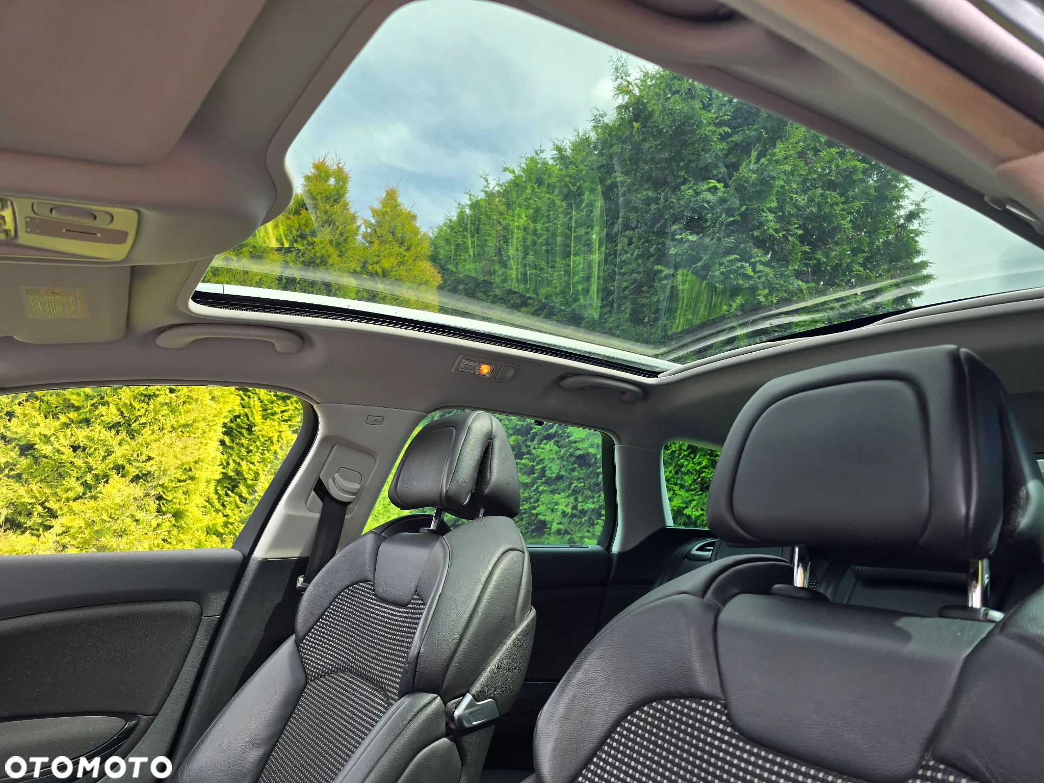 Citroën C5 2.0 HDi Exclusive - 19
