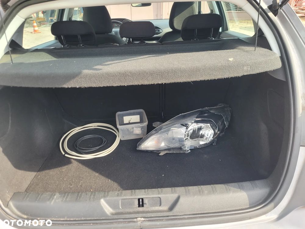 Peugeot 308 BlueHDi FAP 120 Stop & Start Allure - 9