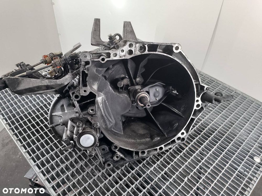 SKRZYNIA BIEGÓW MANUALNA CITROEN C5 FL 20DM65 1.6 HDI - 2