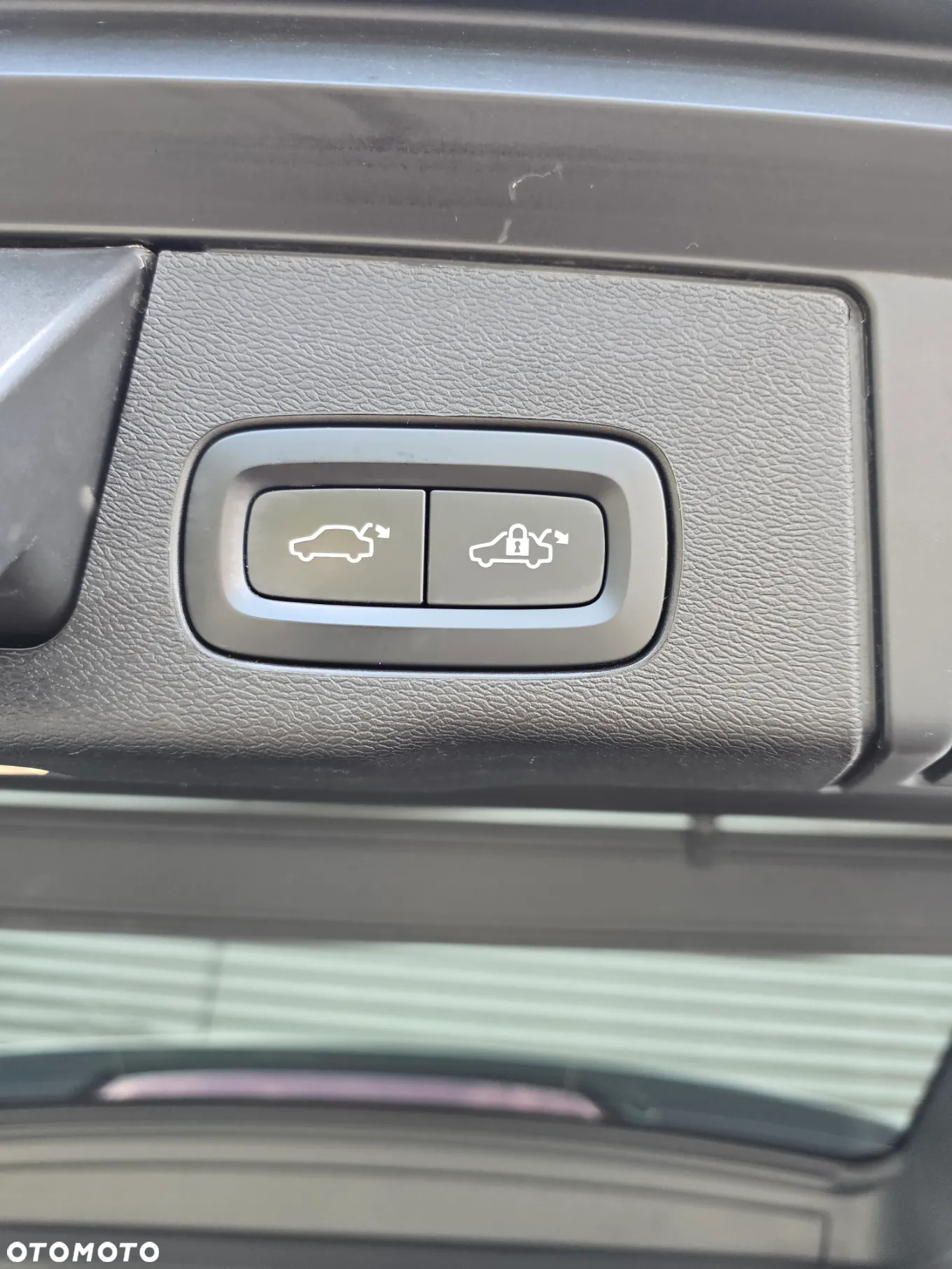 Volvo XC 60 B4 D Geartronic RDesign - 33