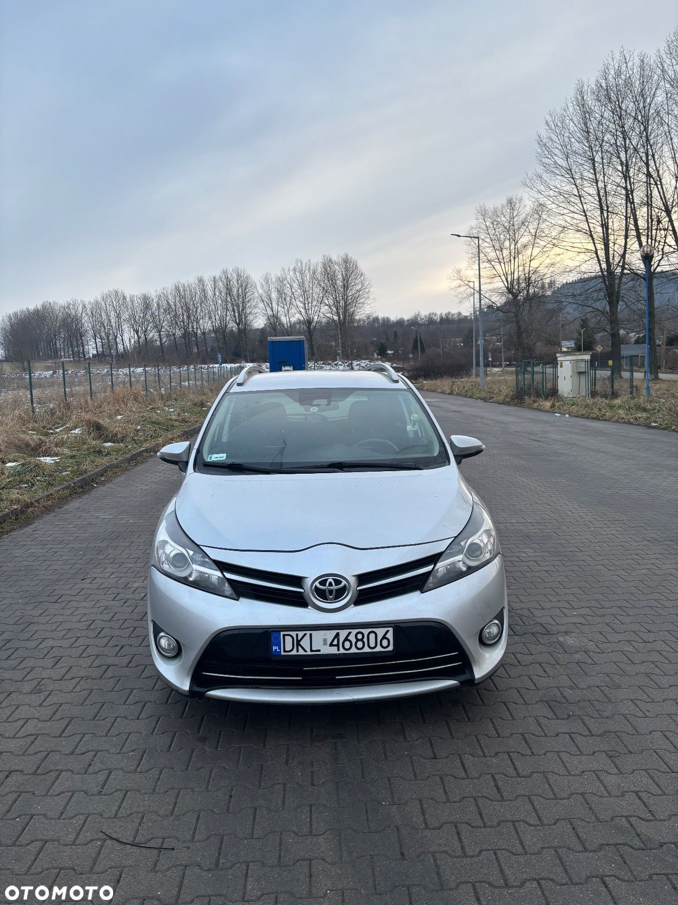 Toyota Verso 1.8 Premium 7os - 1