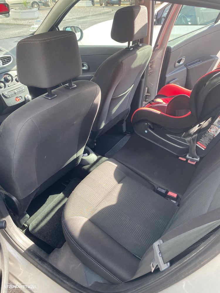 Renault Clio 1.5 dCi Dynamique - 6