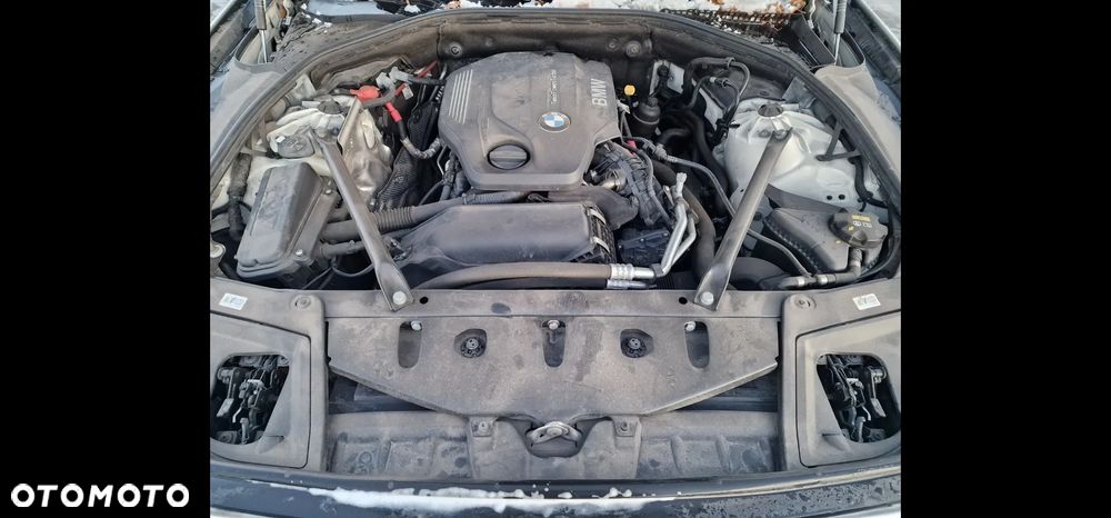 BMW Seria 5 518d Luxury Line - 16