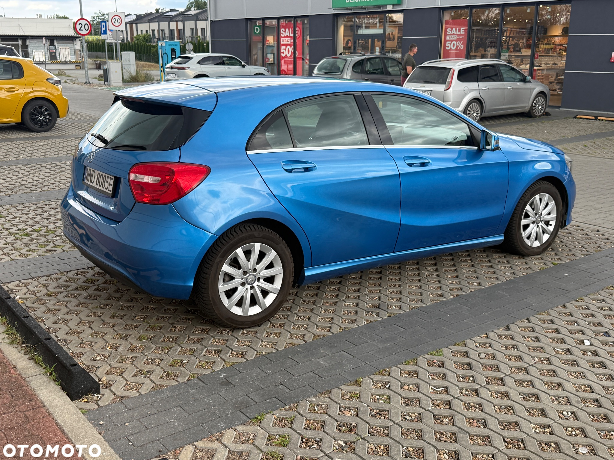 Mercedes-Benz Klasa A 180 (BlueEFFICIENCY) AMG Sport - 7