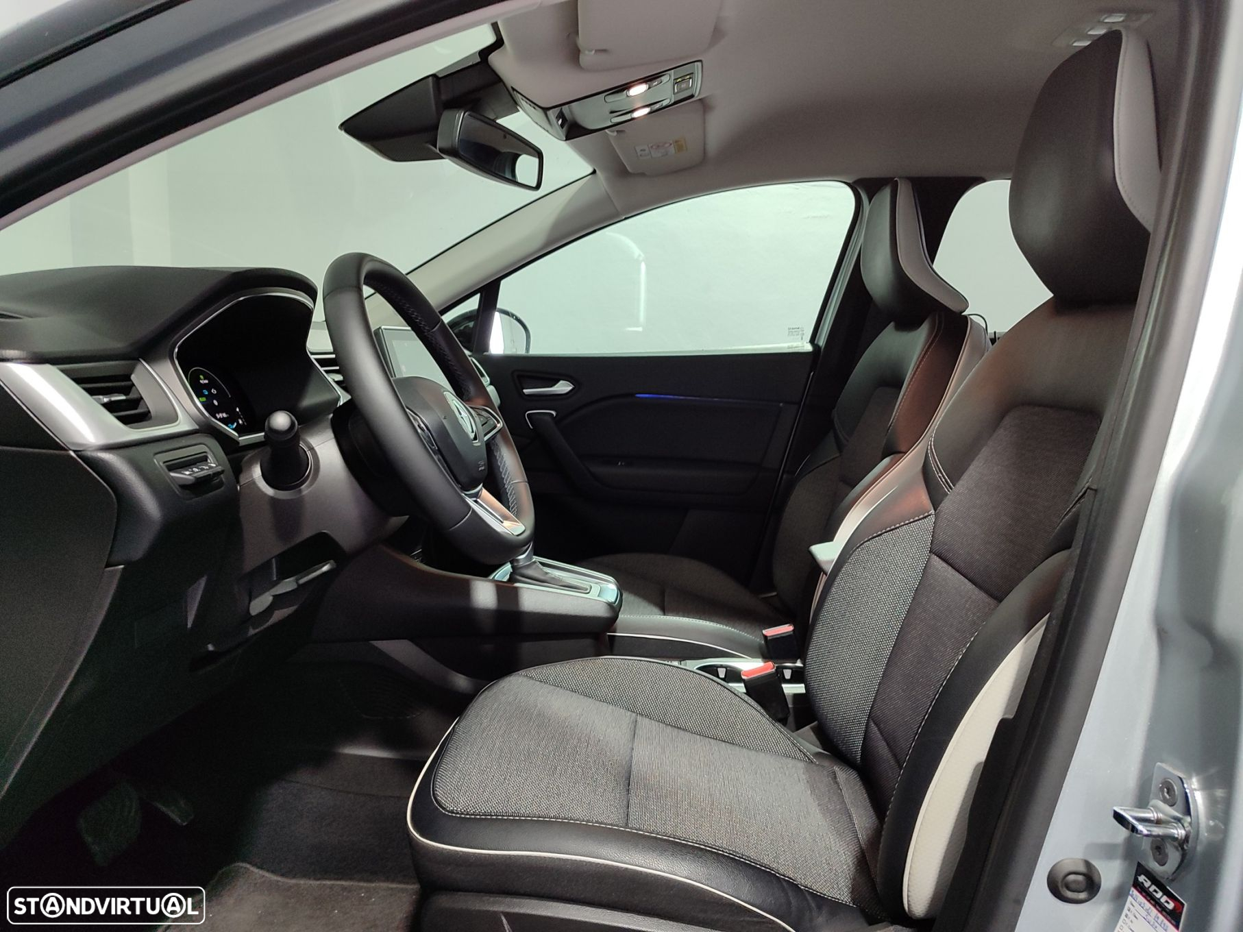 Renault Captur 1.6 E-Tech Plug-In Intens - 14