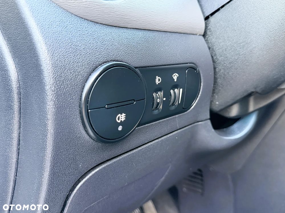 Hyundai i10 - 17