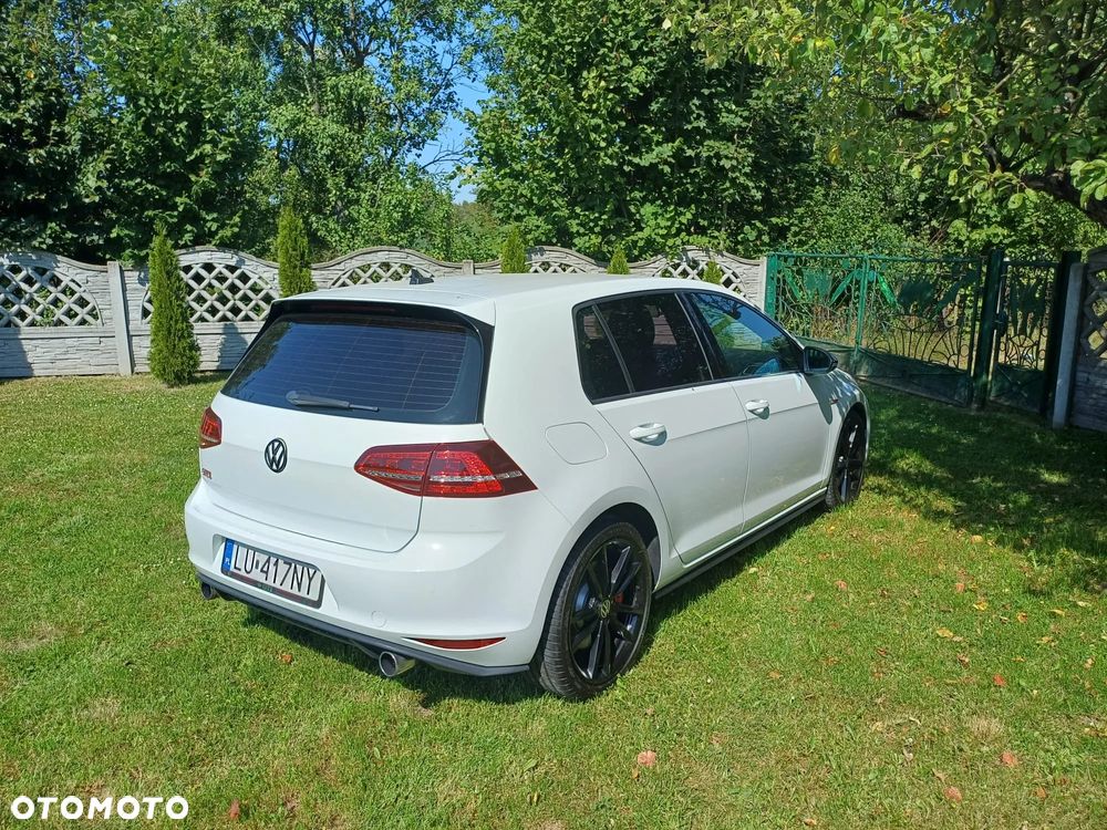 Volkswagen Golf 2.0 TSI GTI - 24