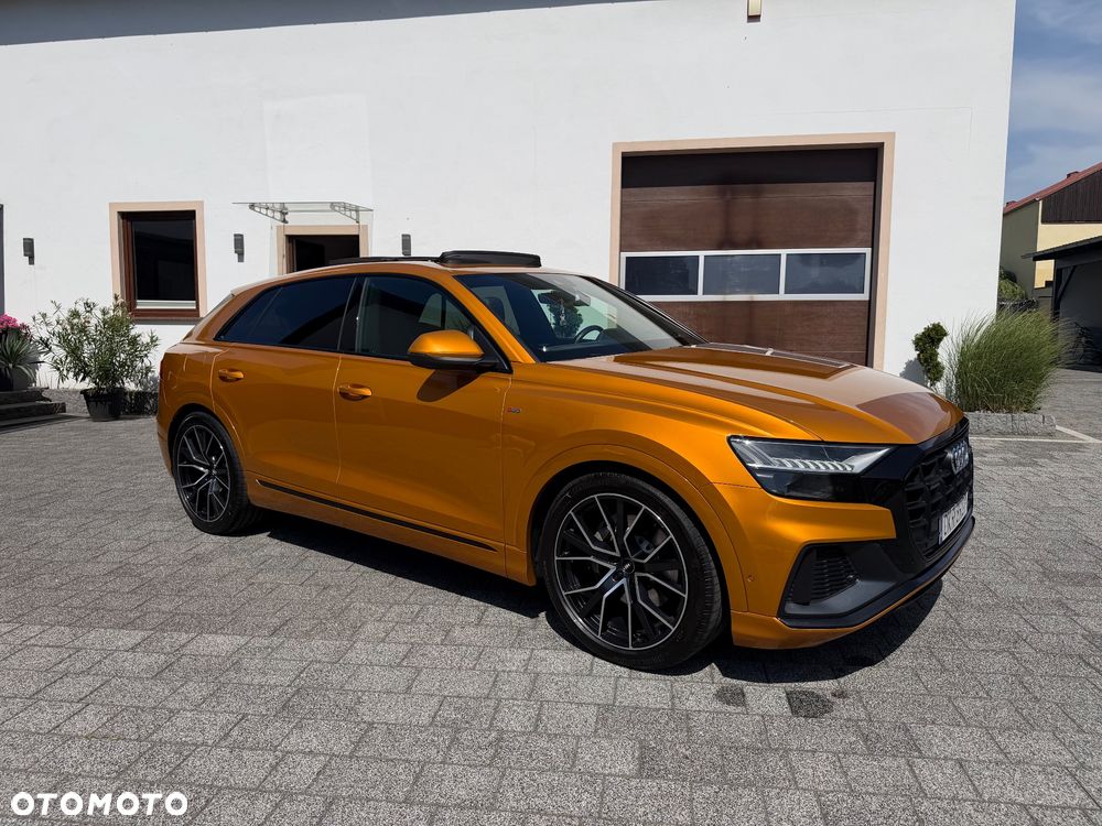 Audi Q8 - 1