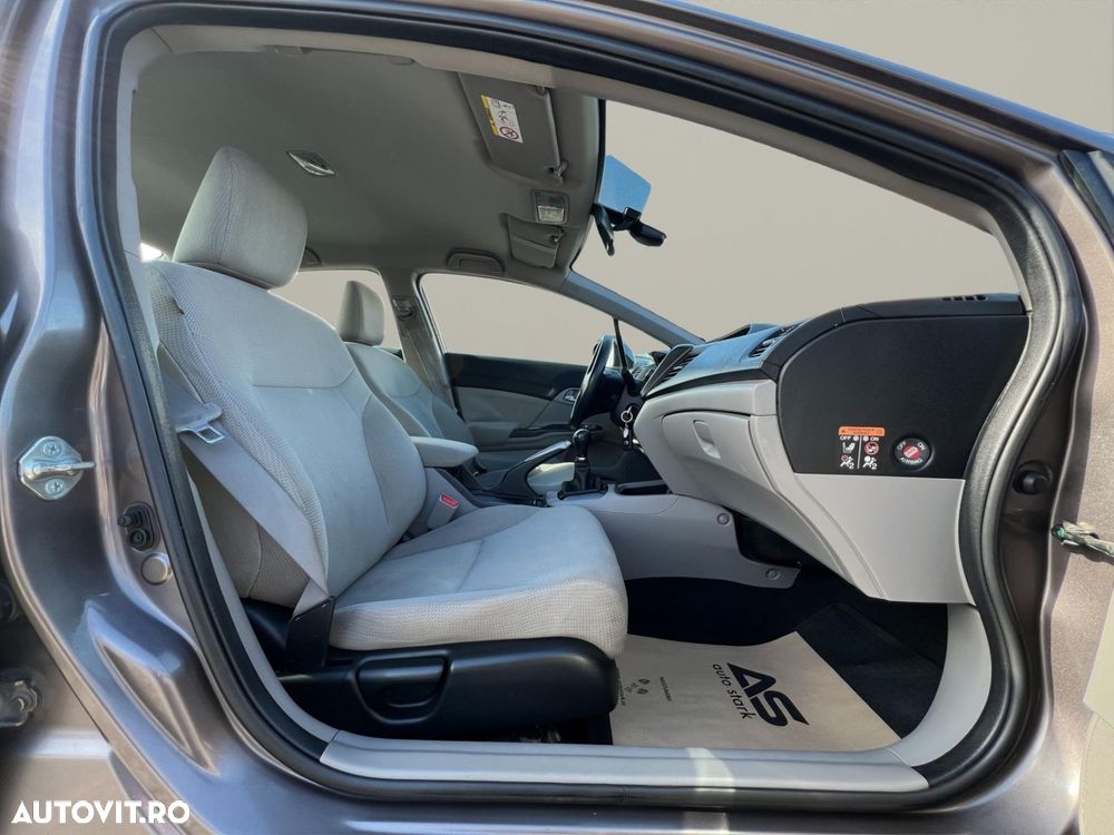 Honda Civic 1.8 i-VTEC Comfort - 20