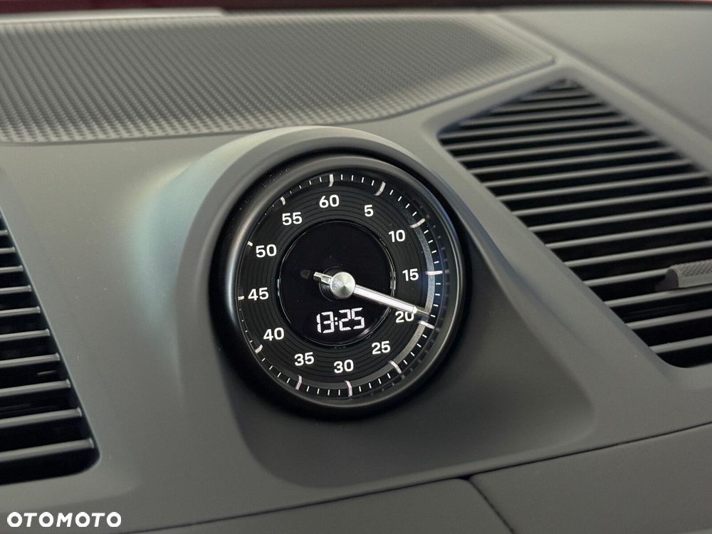 Porsche Cayenne - 23