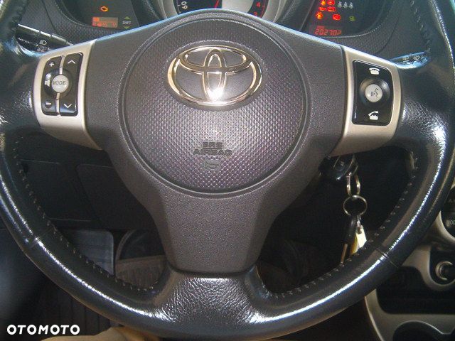 Toyota Urban Cruiser - 27