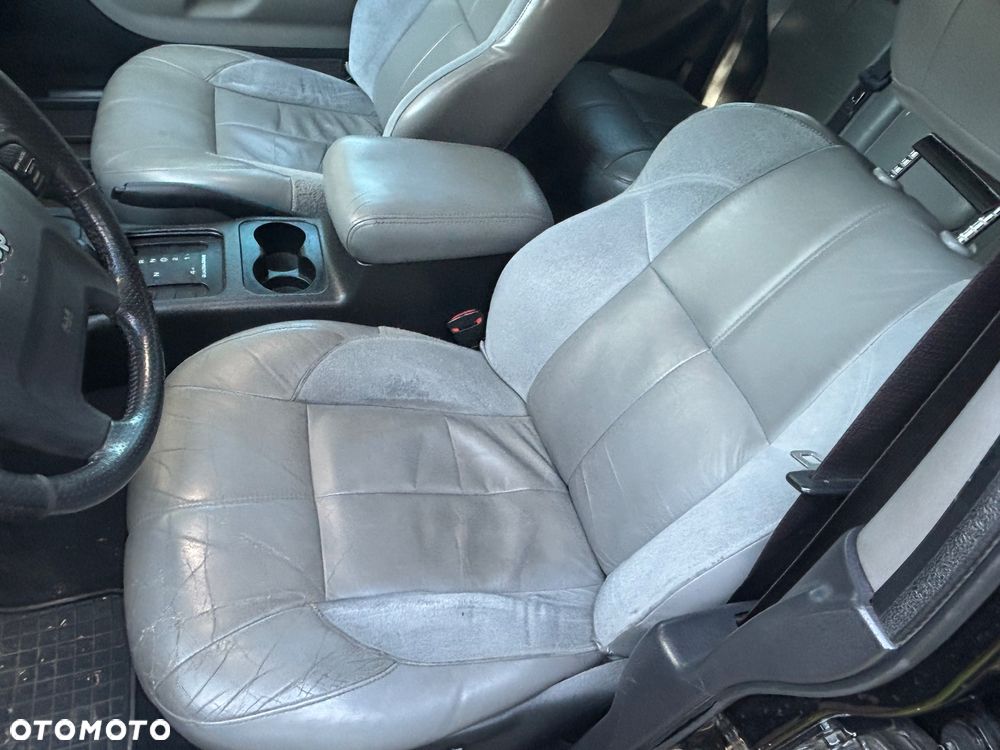 Jeep Grand Cherokee 4.7 Overland - 9