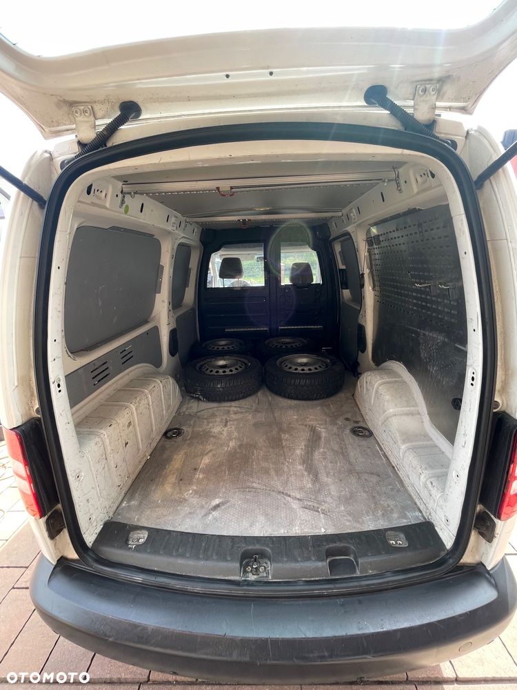 Volkswagen Caddy - 16