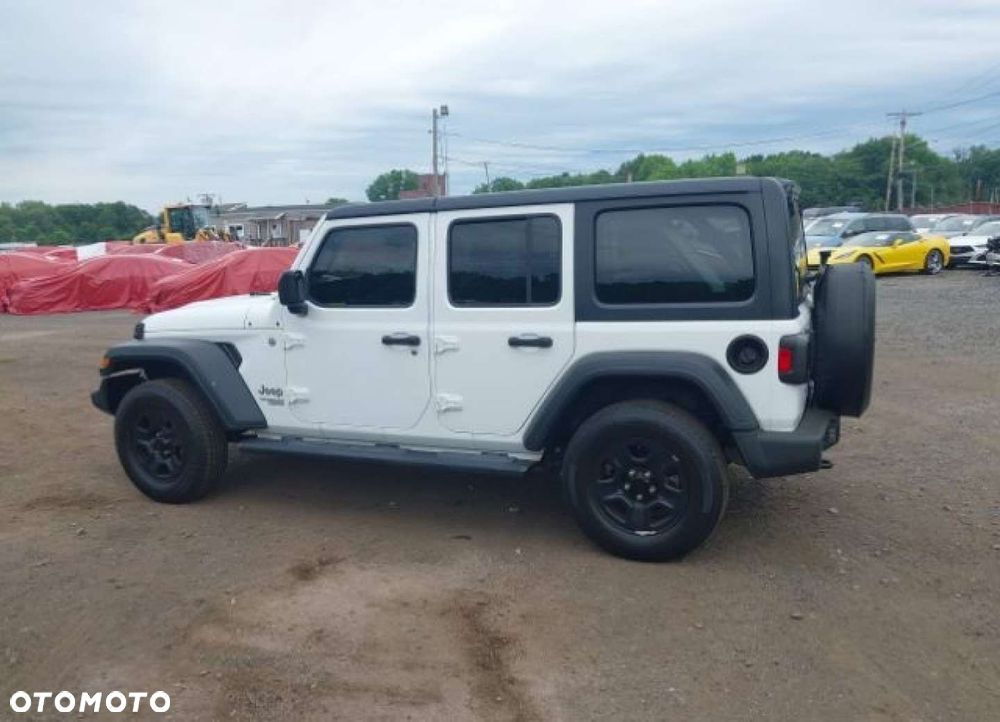 Jeep Wrangler - 5