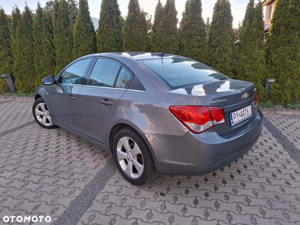 Chevrolet Cruze 2.0 VDCi LS - 3