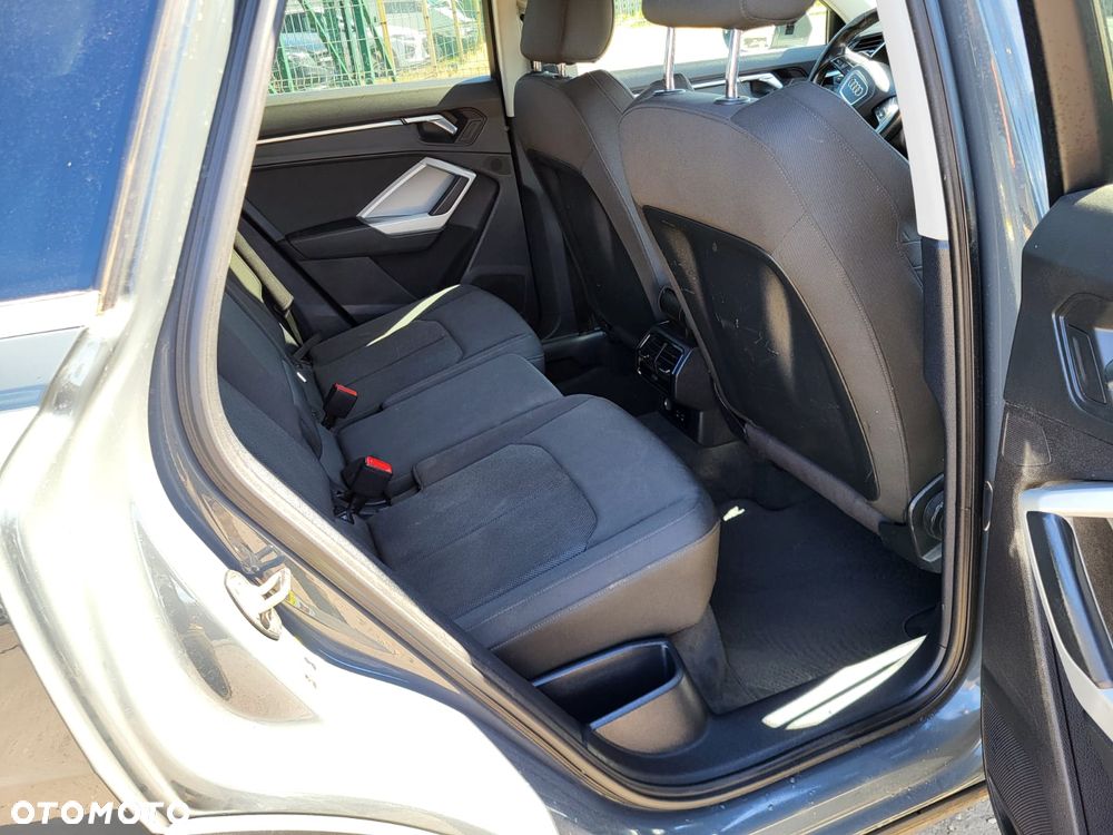Audi Q3 - 24