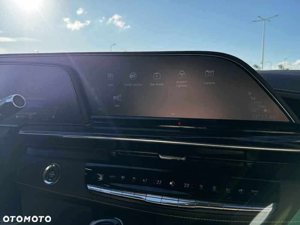 Cadillac Escalade 6.2 V8 AWD AT Platinum - 25