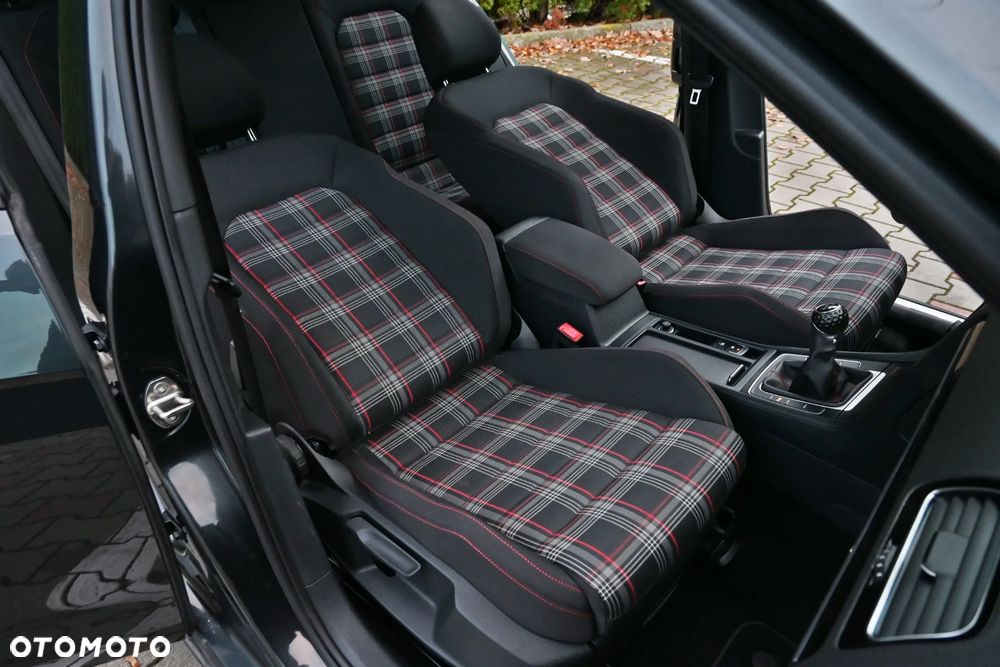 Volkswagen Golf GTI BlueMotion Technology - 34