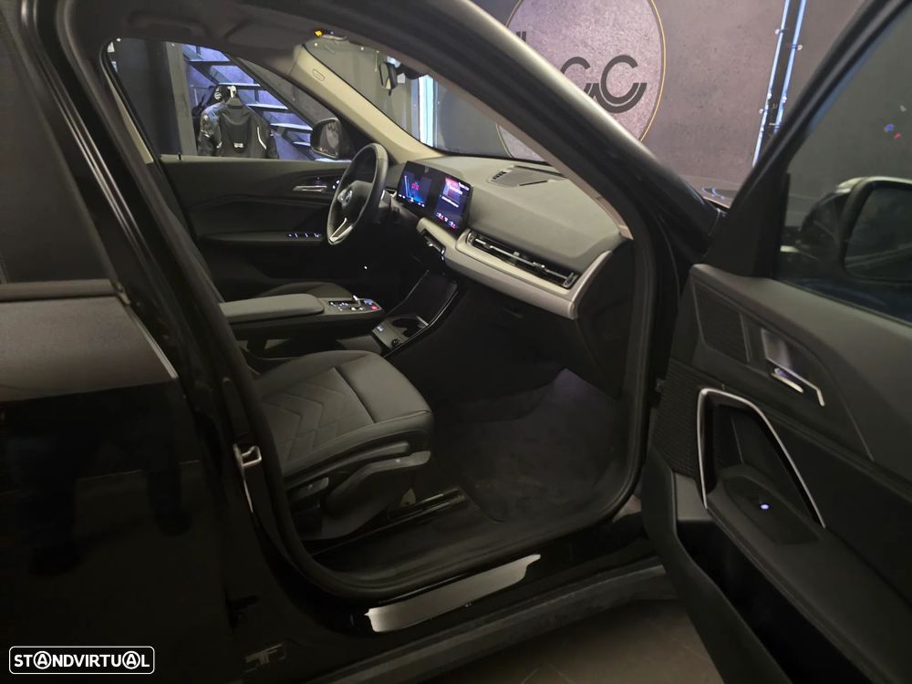 BMW iX1 xDrive30 - 9