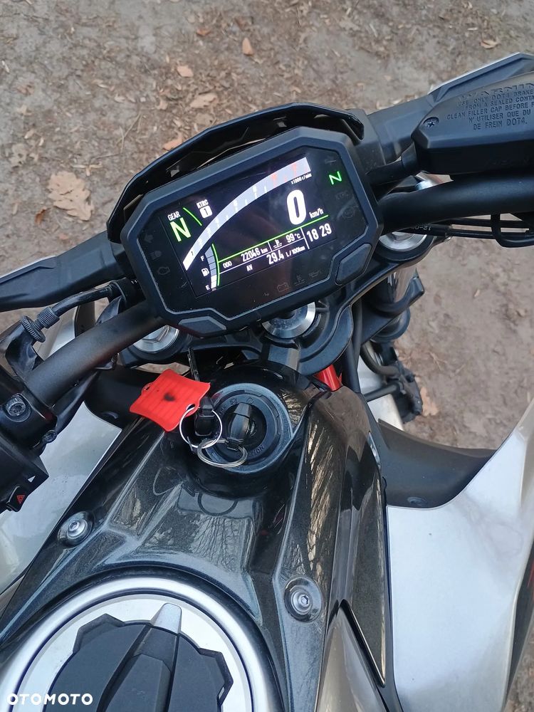 Kawasaki Z 650 - 19